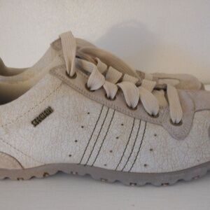 Skechers Sz 9 Womens Beige Athletic Shoes Sneakers